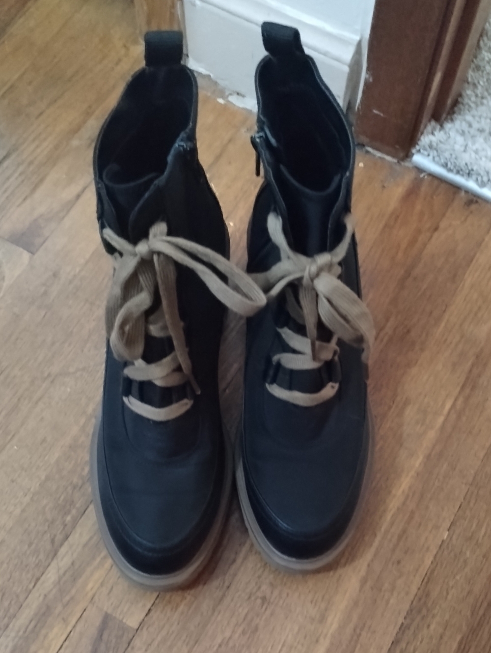 Women's Black Lace-Up Platform Ankle Boots with Tan Laces